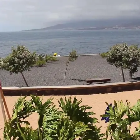 Beautiful 3 Bedroom Wifi Sea View * Radazul