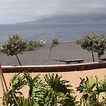Beautiful 3 Bedroom Wifi Sea View * Radazul