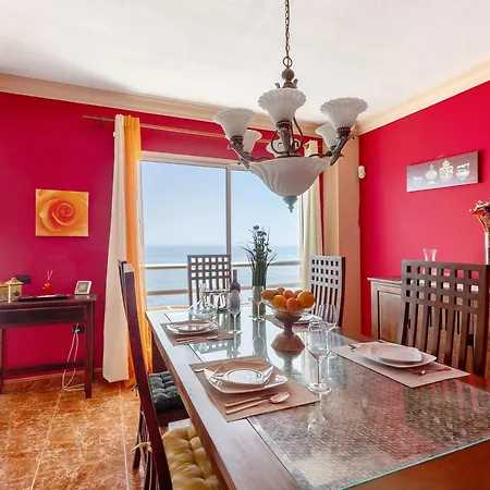 Beautiful 3 Bedroom Wifi Sea View Radazul