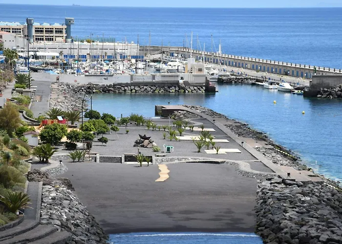 Apartment Beautiful 3 Bedroom Wifi Sea View *