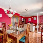 Beautiful 3 Bedroom Wifi Sea View 아파트