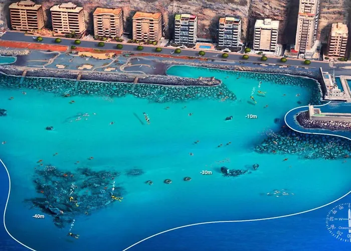 Beautiful 3 Bedroom Wifi Sea View *