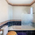 Apartment Beautiful 3 Bedroom Wifi Sea View