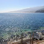 Apartment Beautiful 3 Bedroom Wifi Sea View