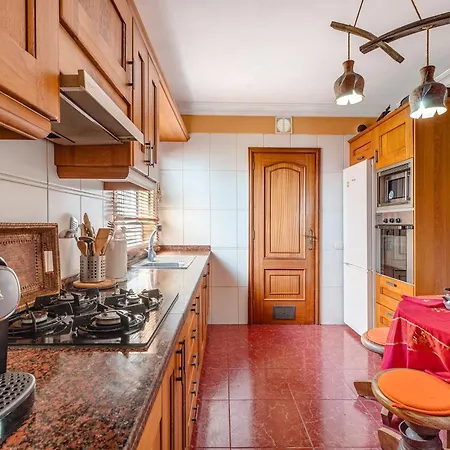 Beautiful 3 Bedroom Wifi Sea View * Radazul